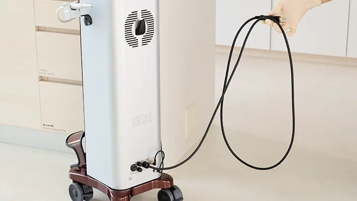 ガスレーザー　マグネット付き電源コード