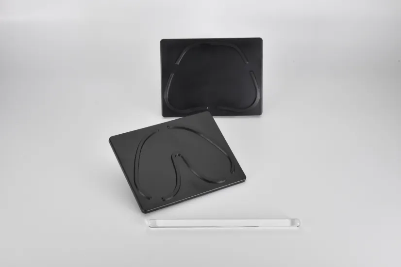 オストロンモールド